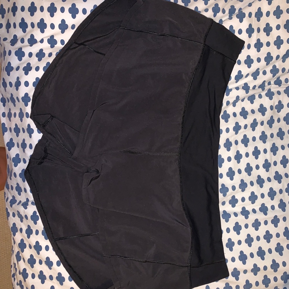 Lulu lemon Speed Up Shorts Size 10!